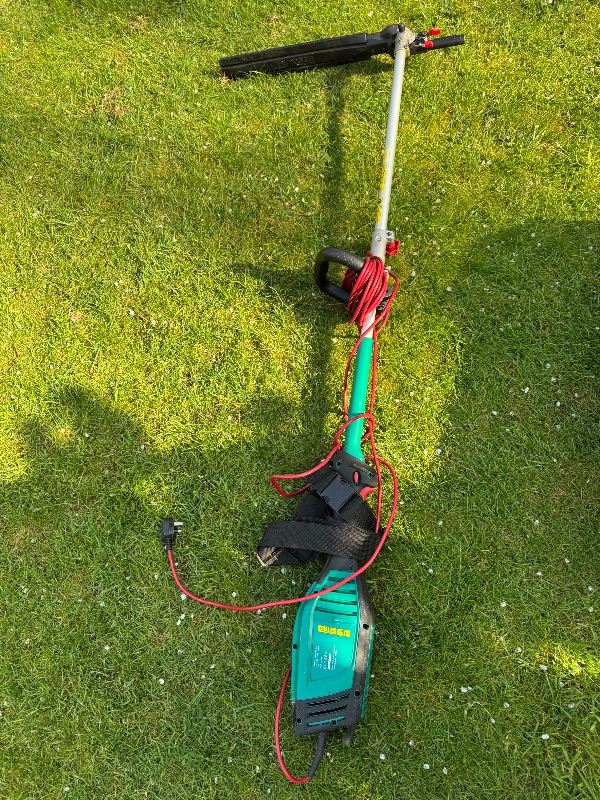 Bosch long reach hedge trimmer
