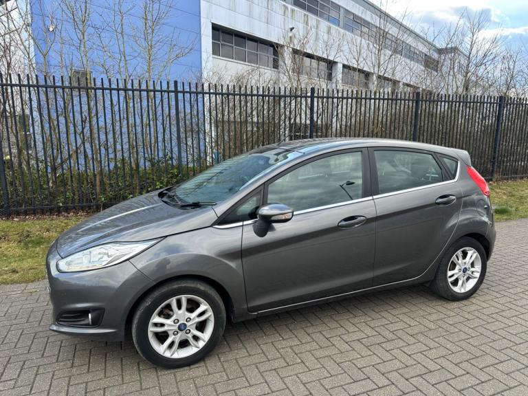 2016 Ford Fiesta 1.0T EcoBoost Zetec Euro 6 (s/s) 5dr HATCHBACK Petrol Manual