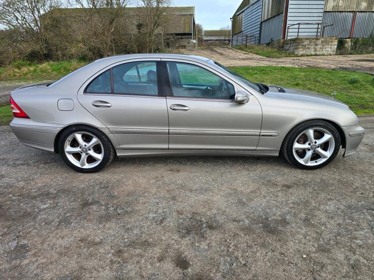2005 Mercedes-Benz C Class C200K Avantgarde SE 4dr Auto SALOON Petrol Automatic