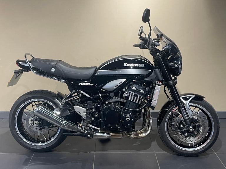 Kawasaki ZR Z900RS Black and Grey 2021 Z900 RS