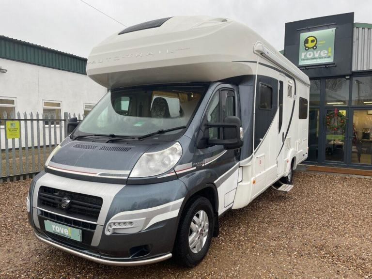 Auto trail Scout 6 Berth 4 Belt End lounge Motorhome Tow bar 4250kg