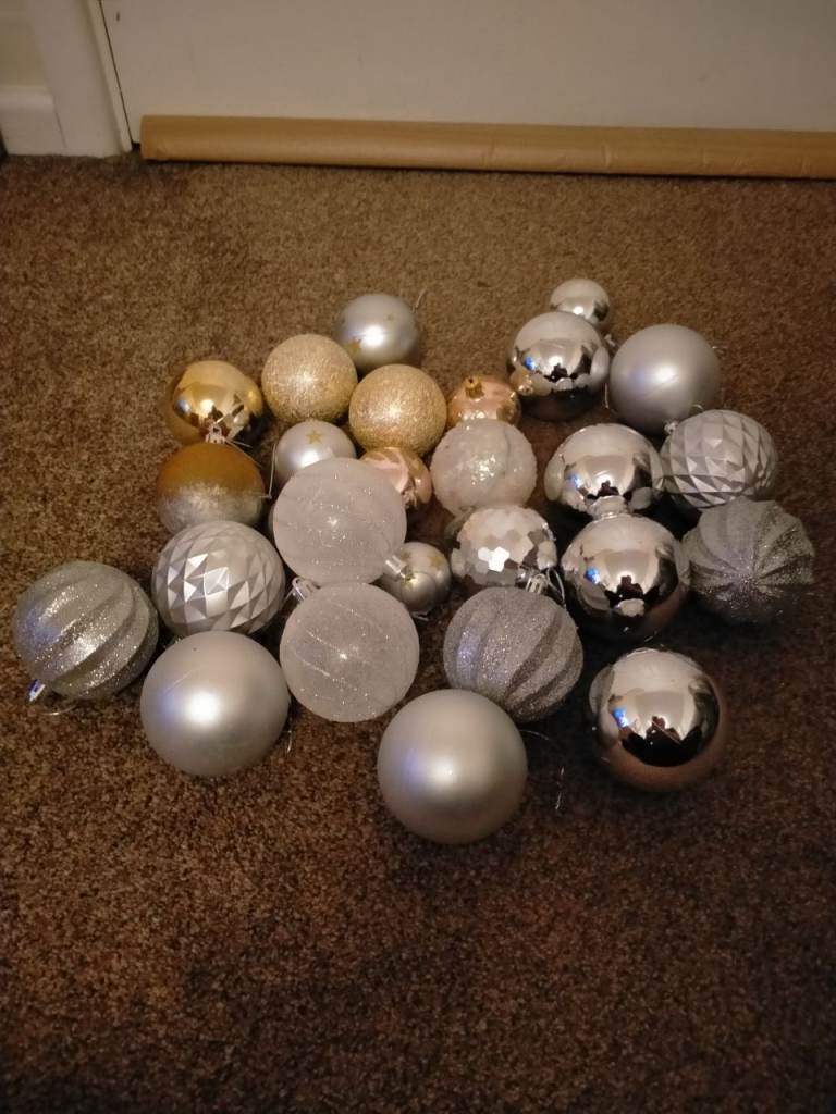 Mixed box of Christmas baubles 24+