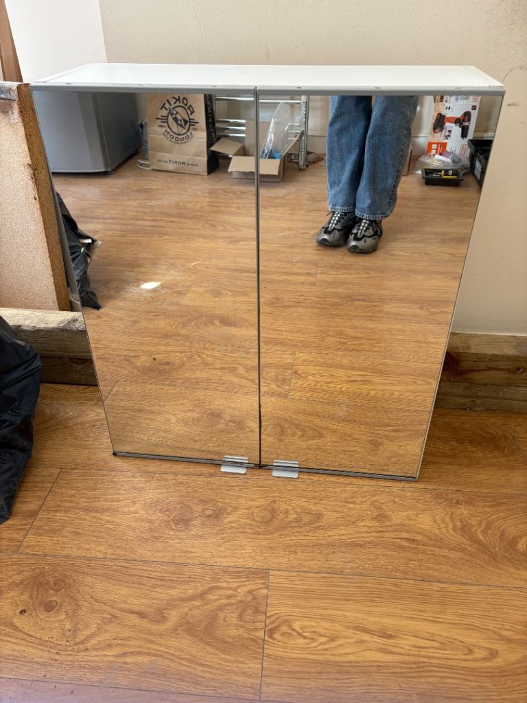 Mirror Vanity Cupboard - no shelves - FREE