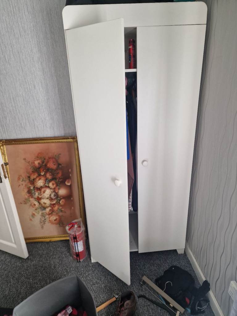 Small double bedroom unit good condition 