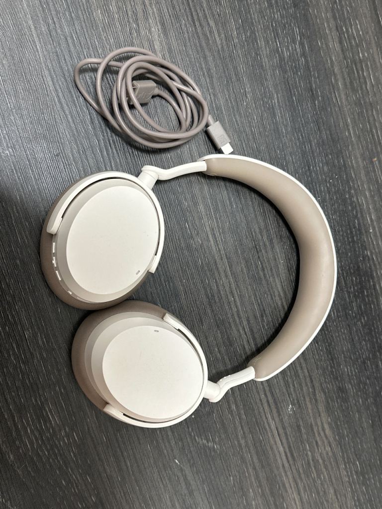 (Urgent) Sennheiser ACCENTUM Wireless Headphones - Beige with USB-C