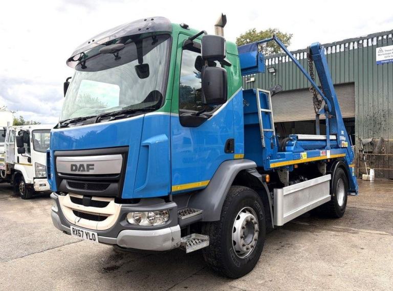 2017 DAF LF-260 SKIP LOADER