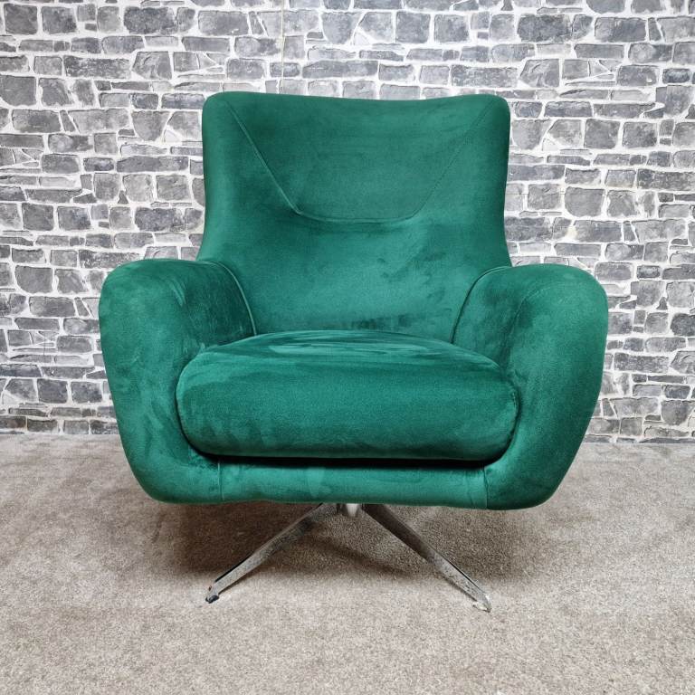 Pair of Green Velvet Swivel Armchairs with Buttoned Back