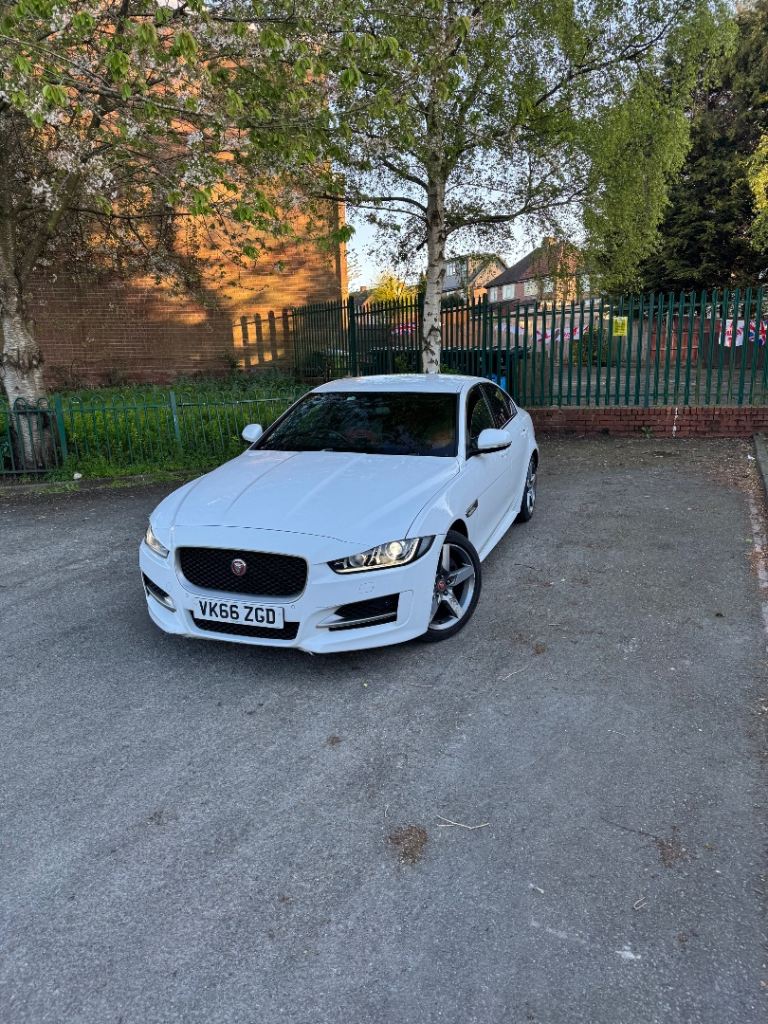 Jaguar, XE, Saloon, 2016, Other, 1999 (cc), 4 doors