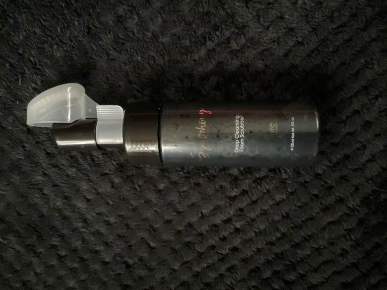 ADORE COSMETICS SYMPHONY - DEEP CLEANSING FOAM SCRUBBER 150 ML - BRAND NEW