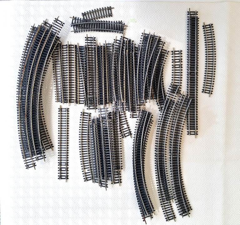 JOBLOT HORNBY OO GAUGE MODEL RAILWAY TRACK 65 PIECES