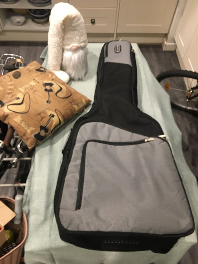 Kinsman guitar soft carry case (bag) full size
