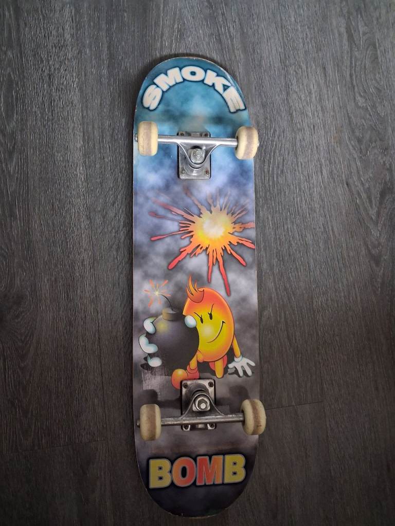 SmokeBomb Skateboard 