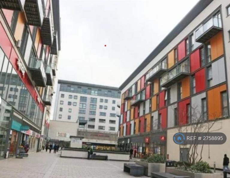 2 bedroom flat in Ramsey House, Wembley, HA9 (2 bed) (#2758895)