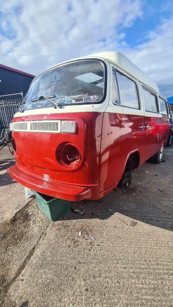 Volkswagen, 1974, 1800 (cc)