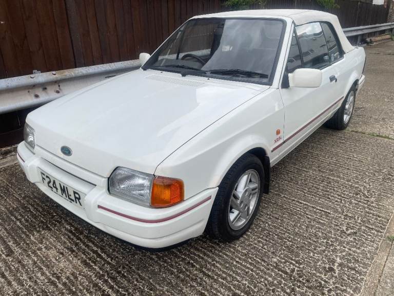 FORD ESCORT XR3I CONVERTIBLE, 5 SPEED MANUAL, 1 FORMER KEEPER, POWER ROOF, ORIGINAL REPAIR PROJECT