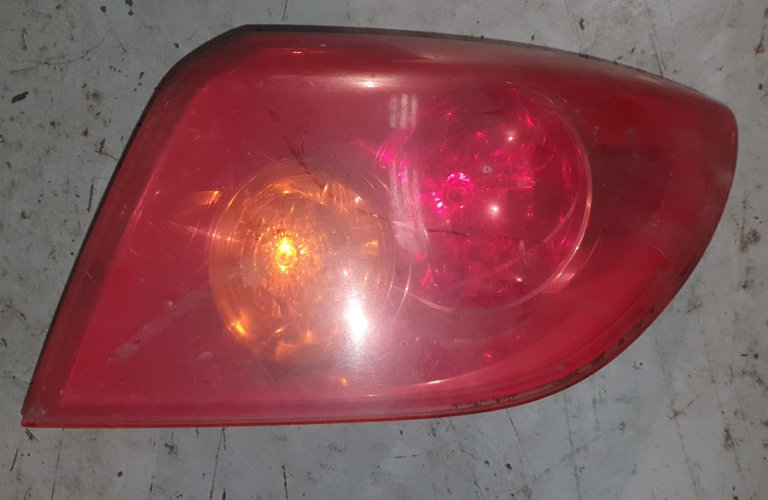 Mazda 3 Rear Right Side Rear Light 2003
