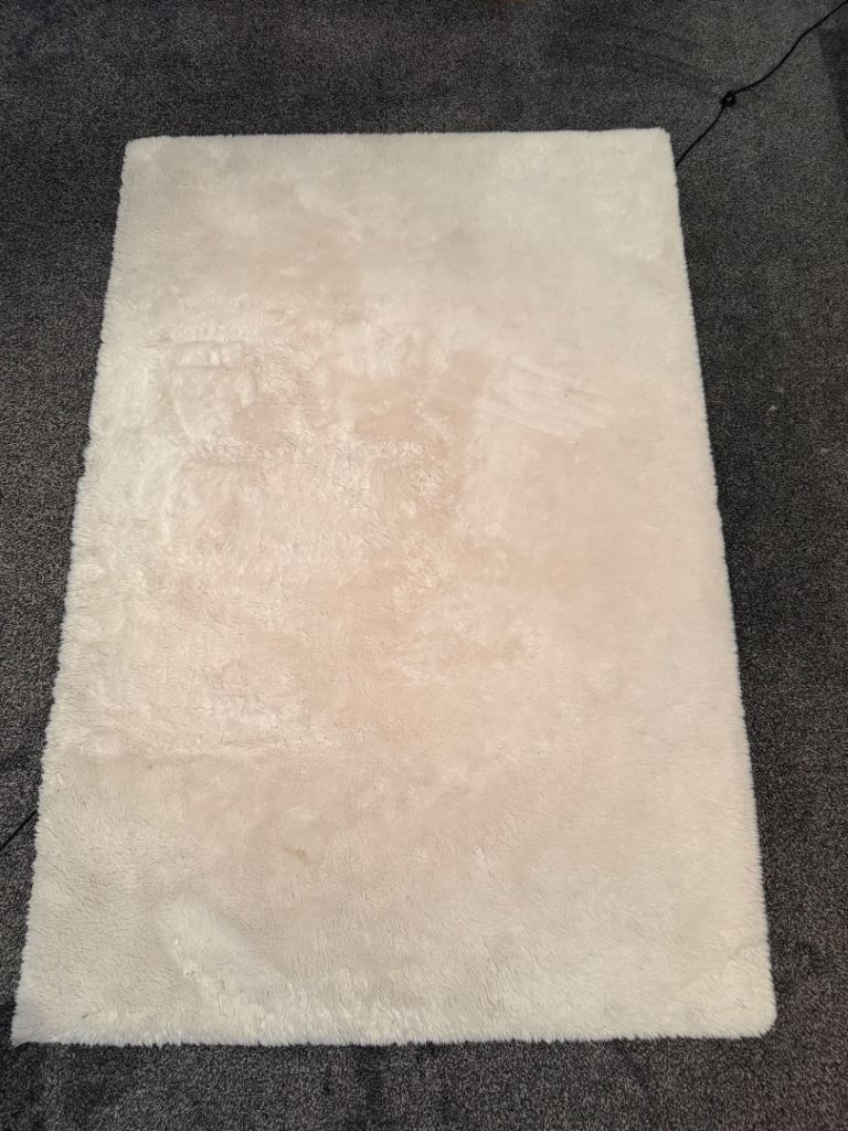 Super Soft Ivory Fluffy Rug