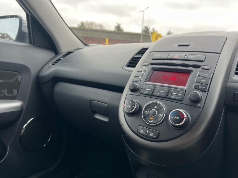 2013 Kia Soul 1.6 CRDi 2 5dr Auto HATCHBACK Diesel Automatic
