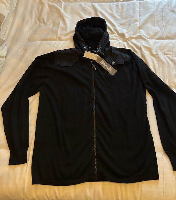 Brand new BENCH hooded top (hoodie), never worn. Black. Labels still attached. Size XXL £25 ono