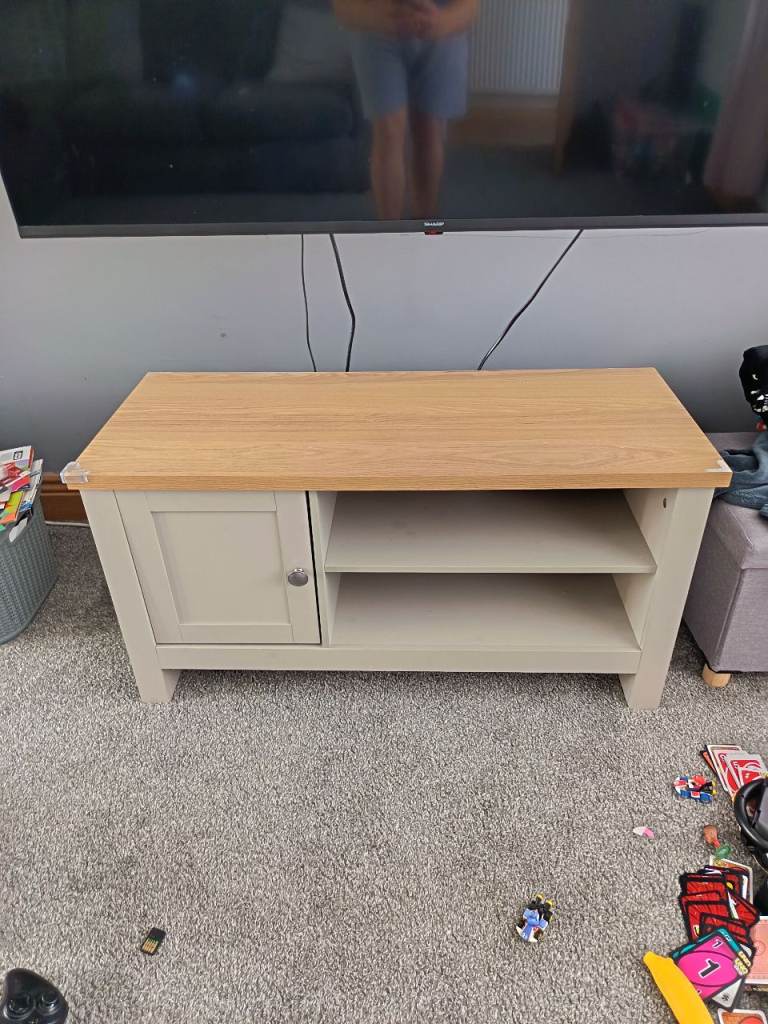 Good Condition TV Unit with Storage – Light Wood Top