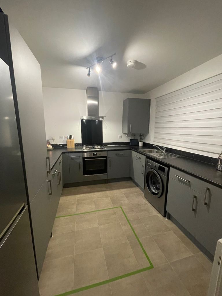 Kitchen - Cabinets, Worktops & Sink