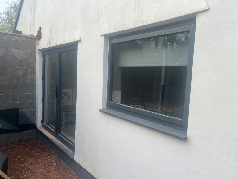 Window For Sale (132 x 100)