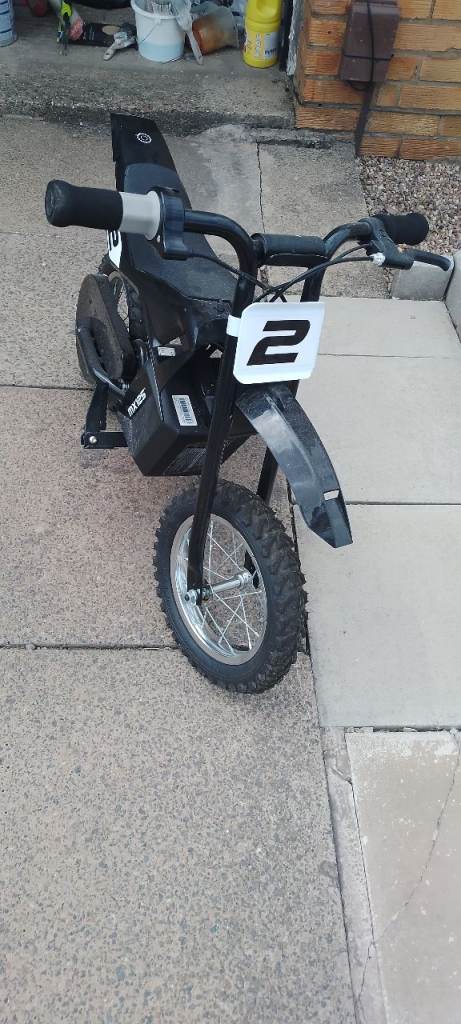 NEEDS TO GO TODAY.Razor MK125 100W Electric Dirt Bike