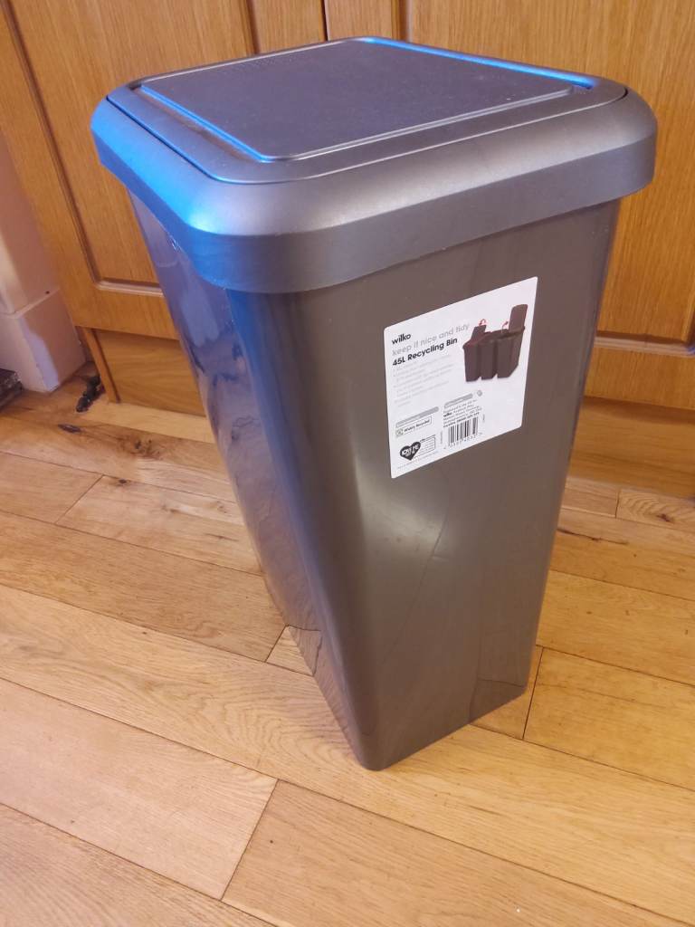 Wilko 45l Rubbish Recycling Bin (only used for clothes storage )