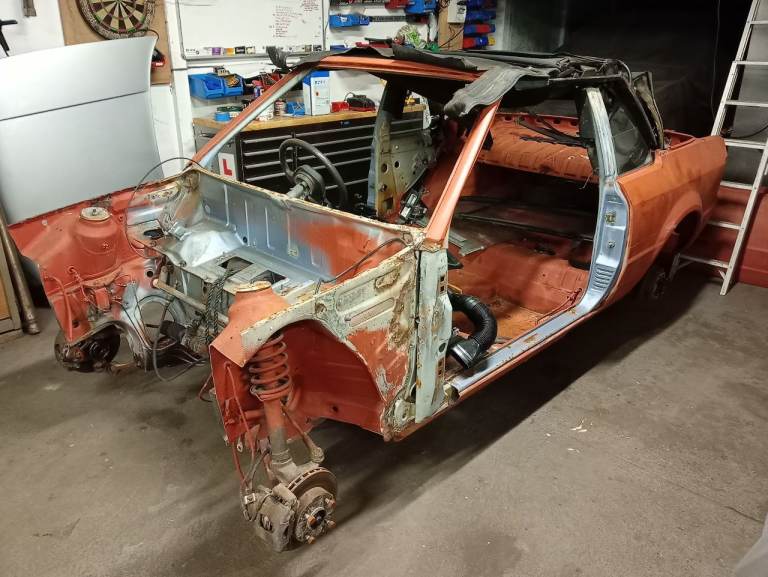 Ford escort MK3 1984 2 door body shell cuts xr3i 