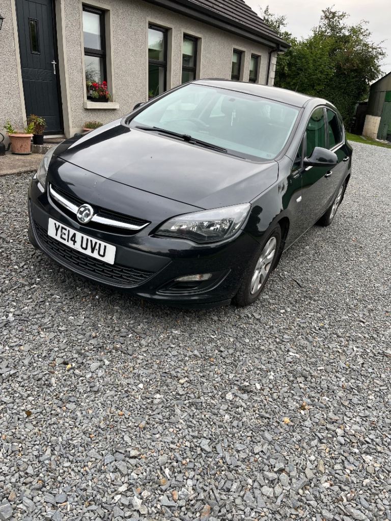 Vauxhall, ASTRA, Hatchback, 2014, Manual, 1686 (cc), 5 doors