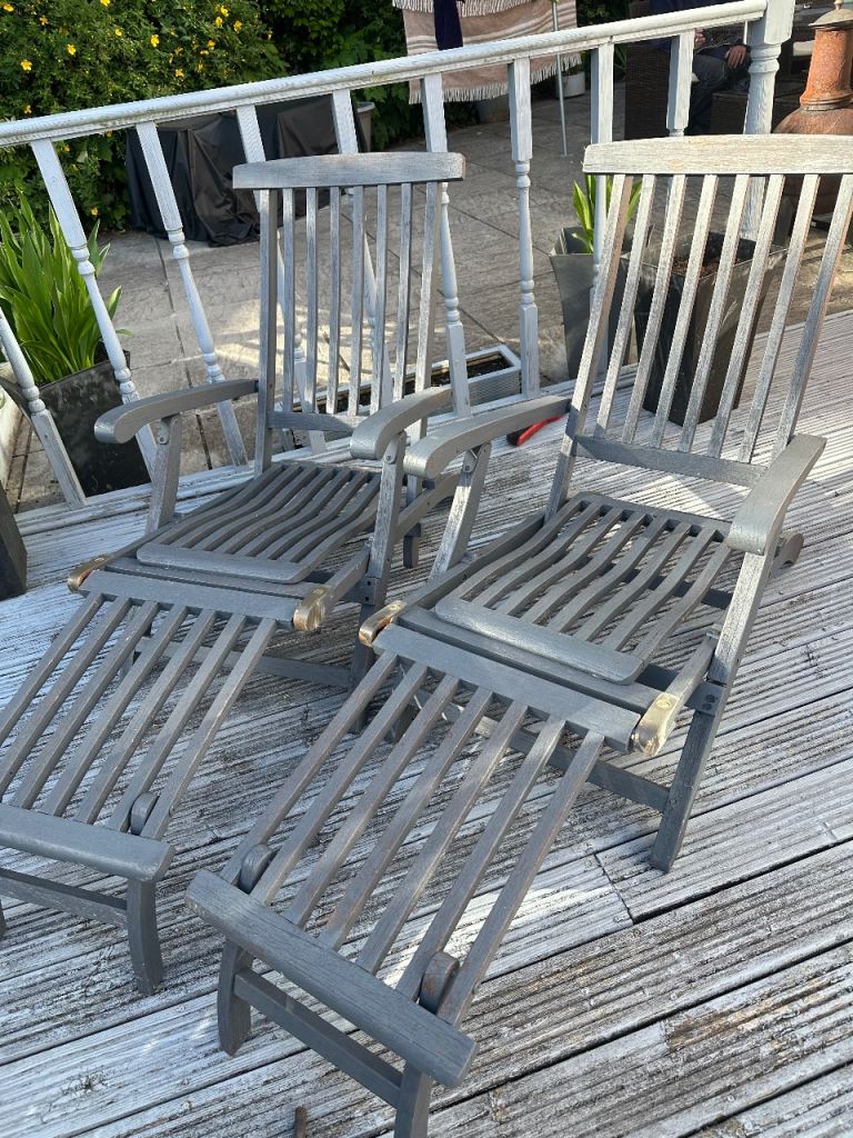 Pair of Wooden Garden Steamer Recliner Loungers - Grey, Fair Condition