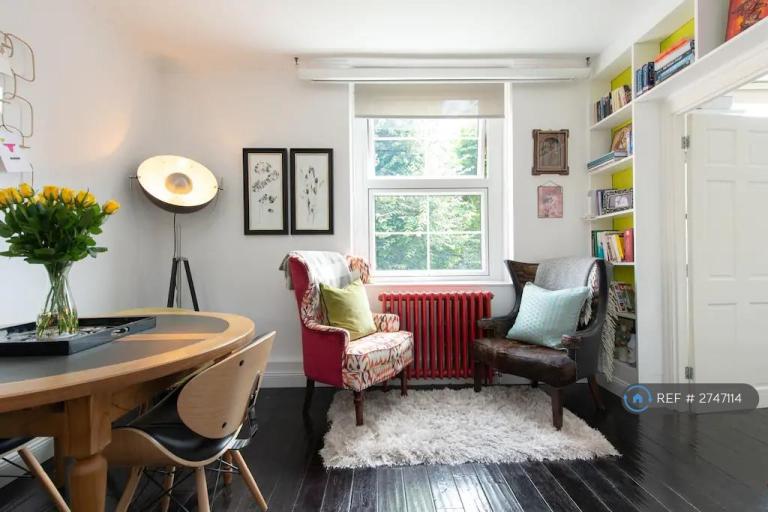 2 bedroom flat in Matilda House, London, E1W (2 bed) (#2747114)