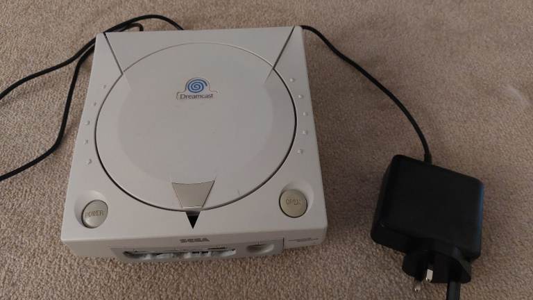 Dreamcast PC (PC in Dreamcast case running Emulation Station) Packed Full