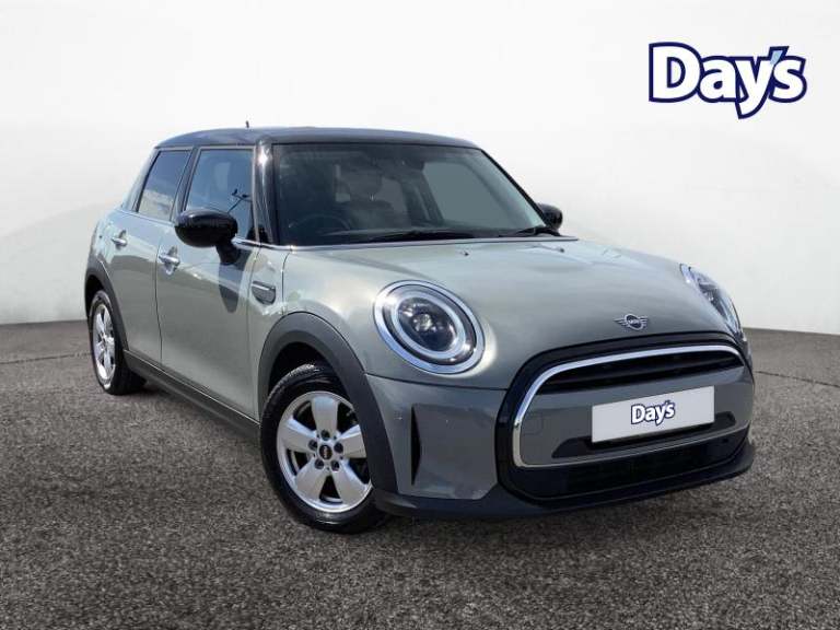 2022 MINI Hatch 1.5 Cooper Classic Hatchback 5dr Petrol Steptronic Euro 6 (s/s) (136 ps) Au Hatch...