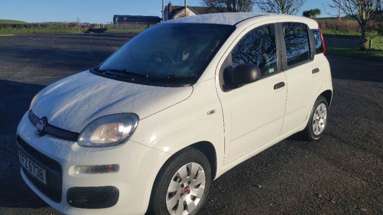 *!*LOW MILES*!* 2014 FIAT PANDA 1242cc **29,000 GENUINE MILES** **FULL YEARS MOT** JUST VALETED