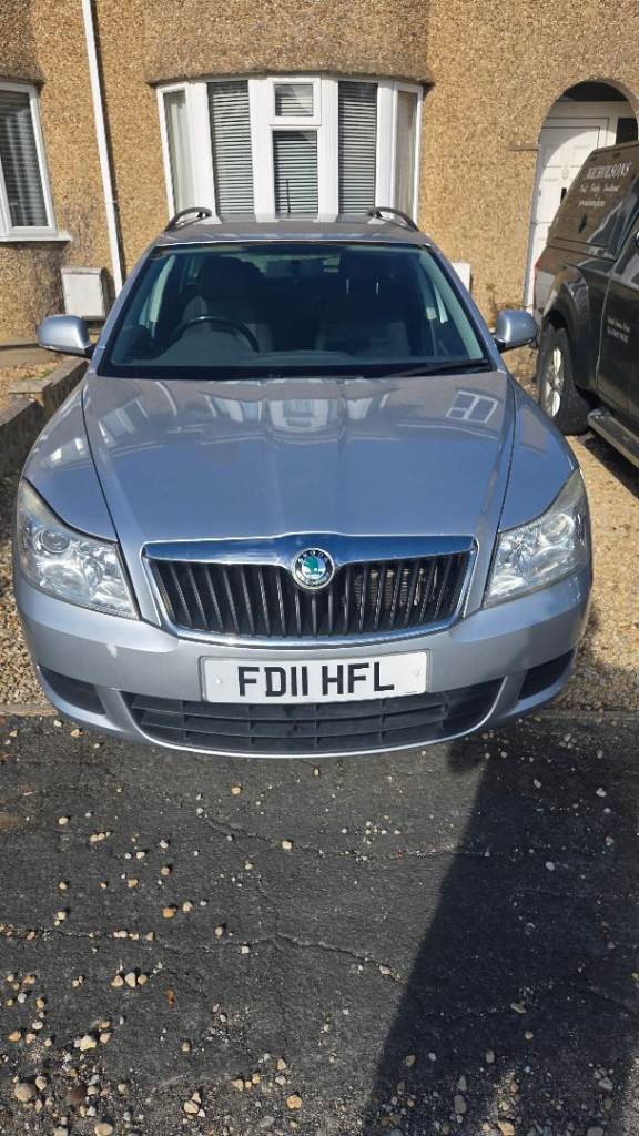 Skoda, OCTAVIA, Estate, 2011, Manual, 1598 (cc), 5 doors