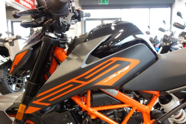 KTM 125 Duke (22 MY)