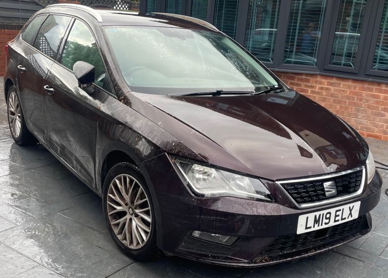 Seat Leon 2019 breaking parts bumper door airbags