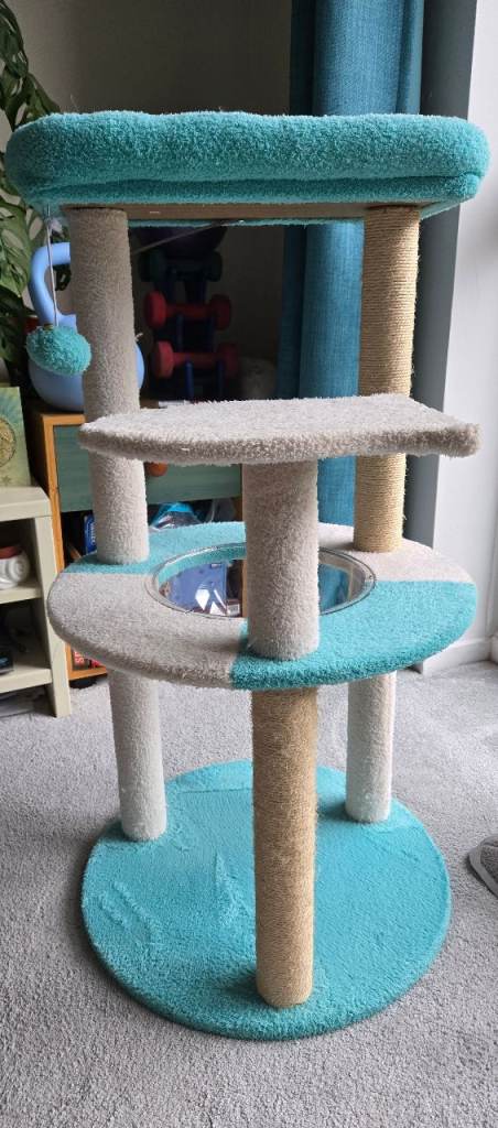 Cat tree 