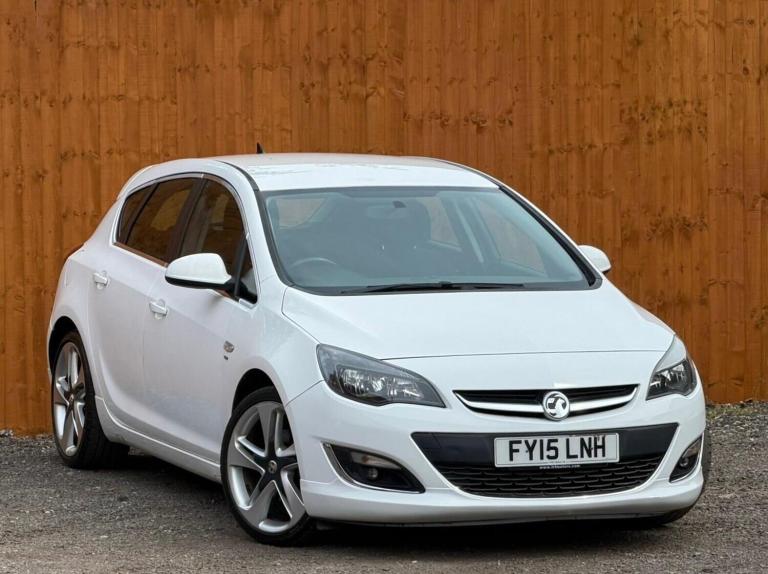 2015 Vauxhall Astra 2.0 CDTi 16V ecoFLEX SRi 5dr HATCHBACK DIESEL Manual