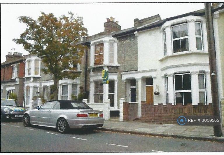1 bedroom flat in Cobbold Road, London, W12 (1 bed) (#3009565)
