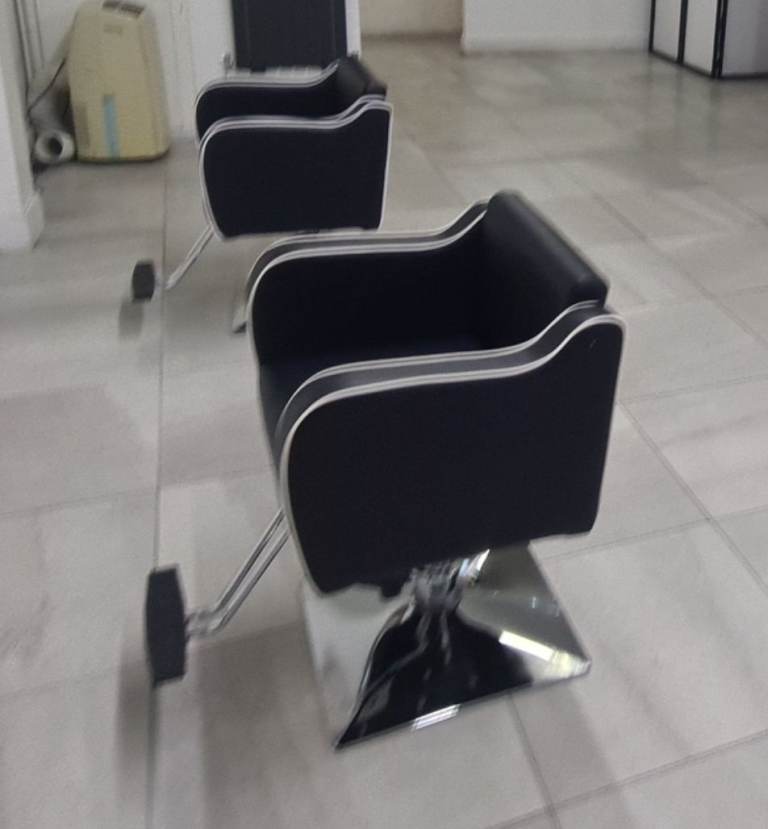 Brand New Barber/Hairdressers Chairs For Sale
