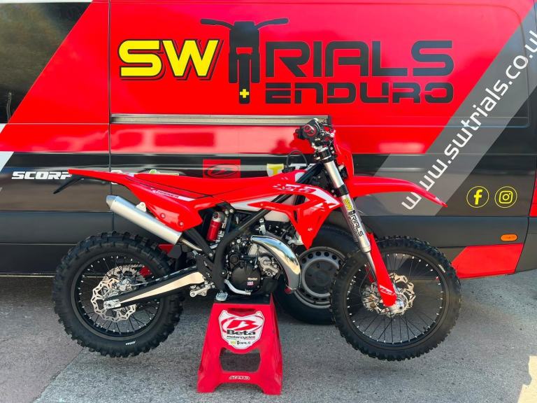 2027 Beta Xtrainer 200cc Enduro Bike - Green Lane Off-Road 2-Stroke MX Fun 