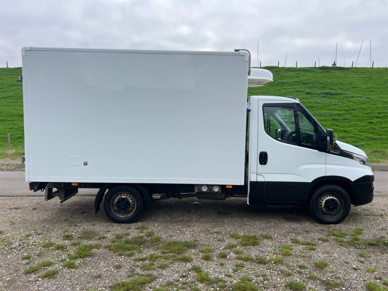 2019 Iveco Daily 35S14 FRIDGE/FREEZER VAN AUTOMATIC Temperature controlled Diesel Semi Automatic