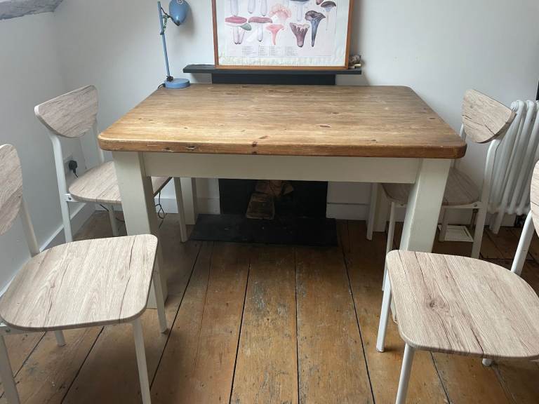 image for Table & 4 Chairs