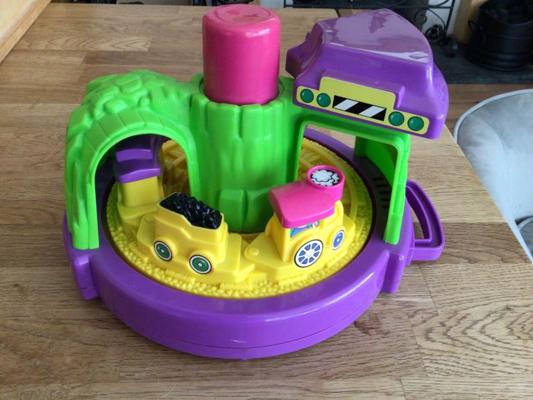 1995 Vintage Shelcore push & Spin Choo Choo Train.