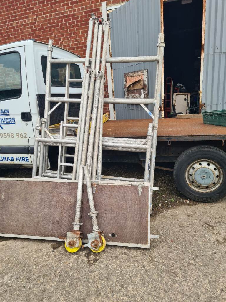 Scaffold tower