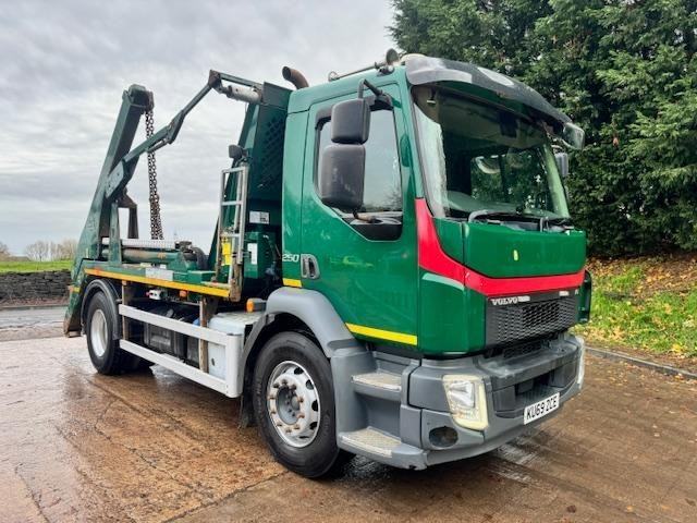 2019 69 Volvo FL 250 EURO 6 Hyva extending arm skip loader sheet auto air con