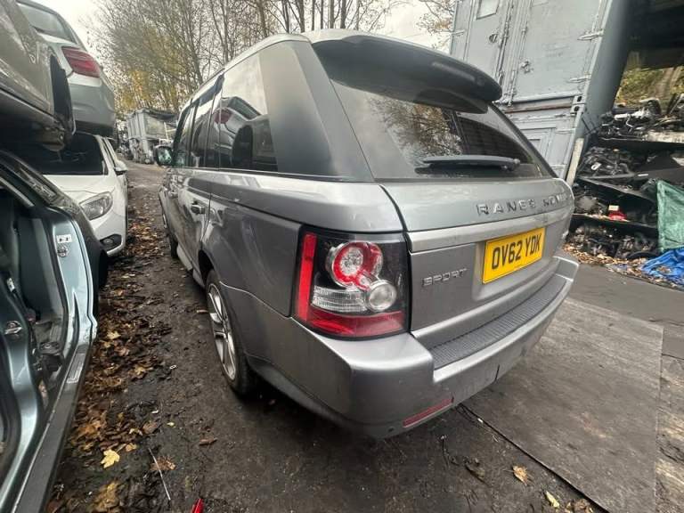  LAND ROVER RANGE ROVER SPORT 2012 3.0 DIESEL BREAKING FOR PARTS