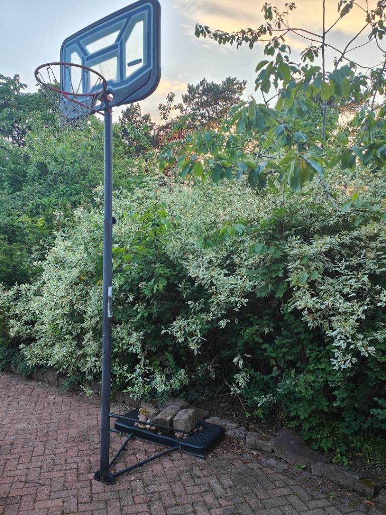 Basketball Hoop and Stand – Adjustable Height, Good Condition